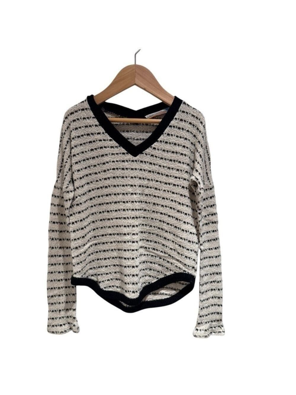 VINTAGE HAVANA black & white lightweight knit boxy cut sweater - girls size 7